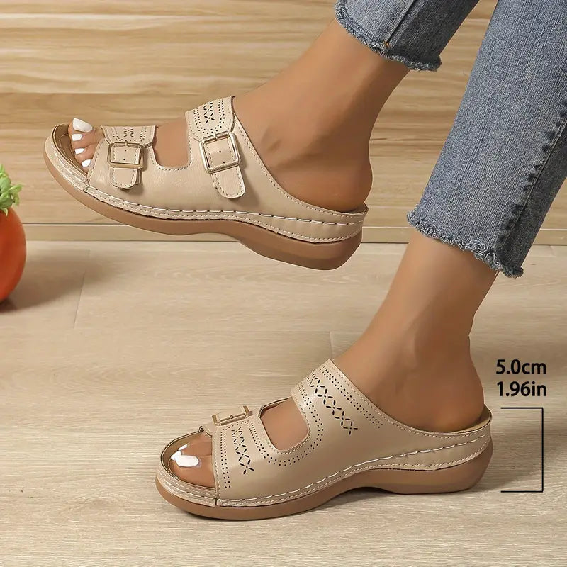 Eloisa – Verstellbare Keilsandale mit Stil &amp; Komfort