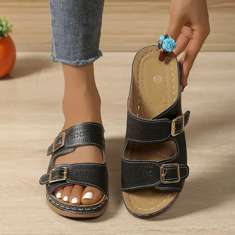 Eloisa – Verstellbare Keilsandale mit Stil &amp; Komfort