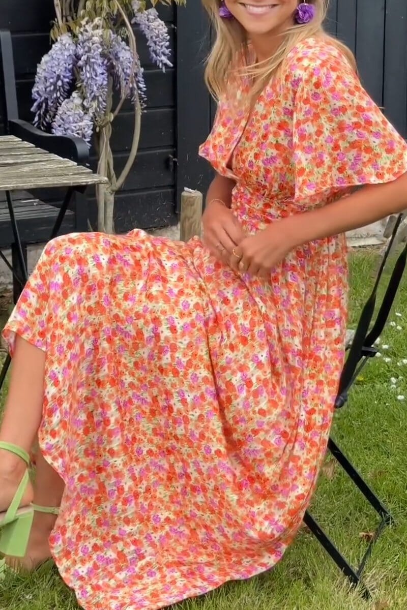 Sandra – Feminines Maxikleid mit verspieltem Flair